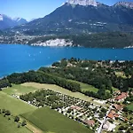 Campsite Le Solitaire Du *