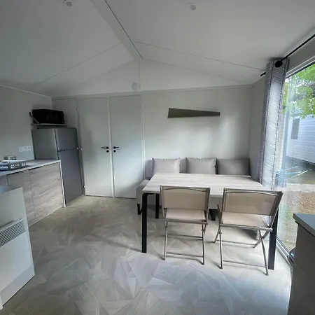 Le Solitaire Du Camping